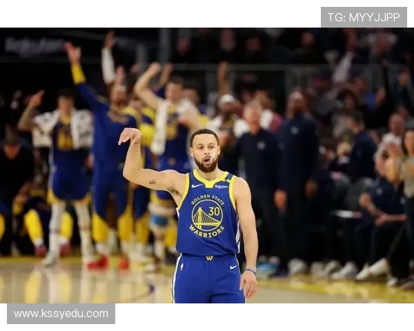 库里斩获2025年NBA最佳球员奖项再创辉煌 成就历史新高 库里斩获2025年NBA最佳球员奖项再创辉煌 成就历史新高
